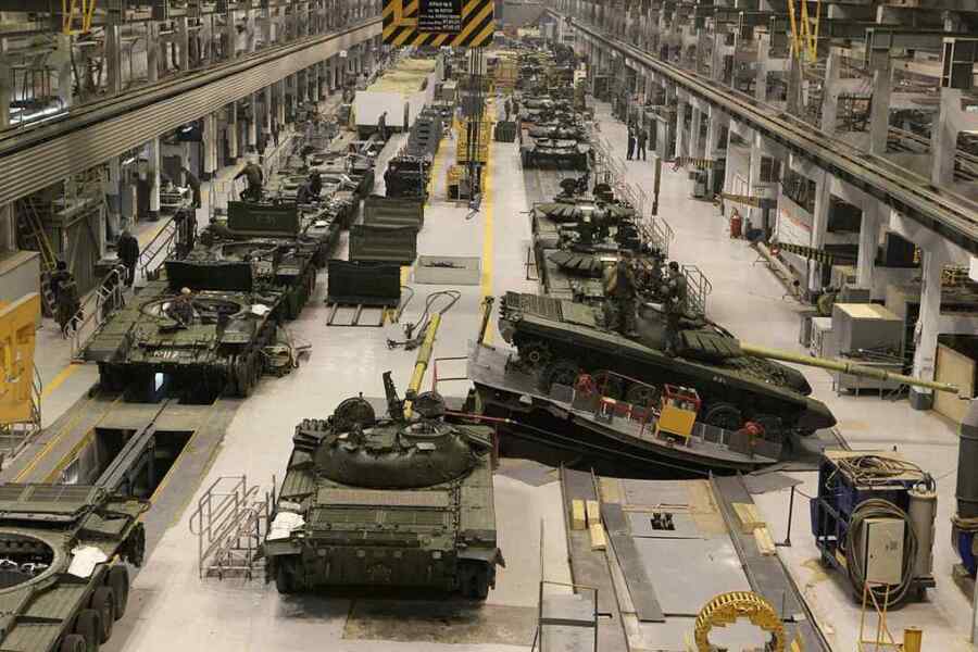 Russia produces nearly three times as much artillery ammunition as the U.S. and Europe - CNN