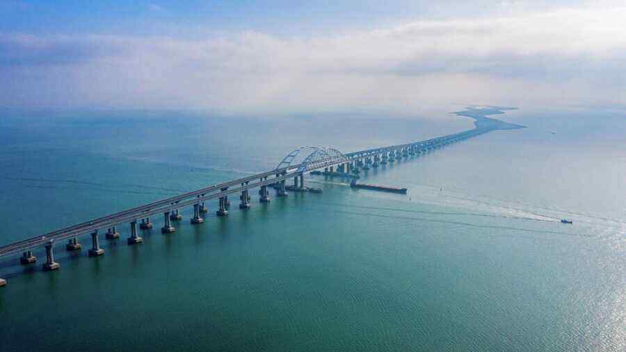 Ukraine says new plans to attack Crimean bridge - Guardian