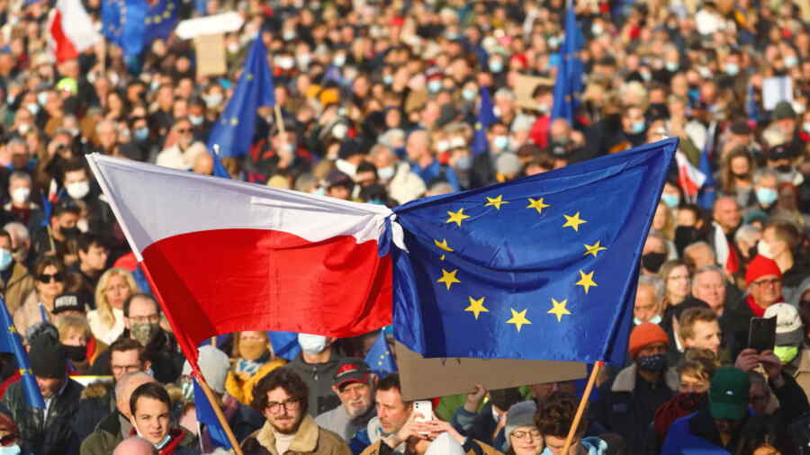 Right-wing committees in Poland have launched a campaign in favour of the country's exit from the EU - Euractiv