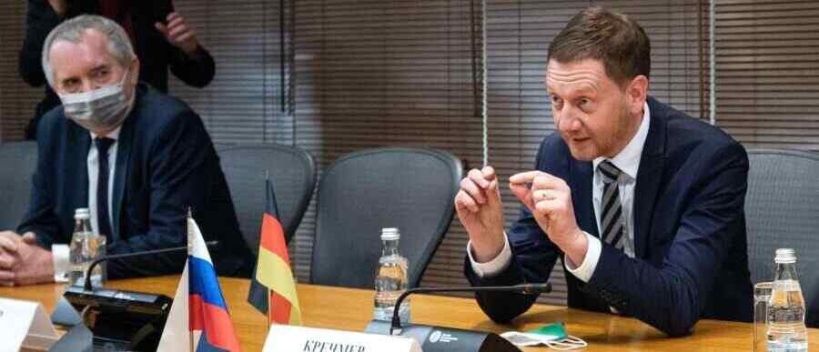 Saxony's prime minister has called for a diplomatic solution to the Ukrainian crisis